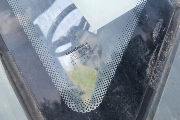徐州市出售转让二手不详小时2015年龙工LG833B装载机