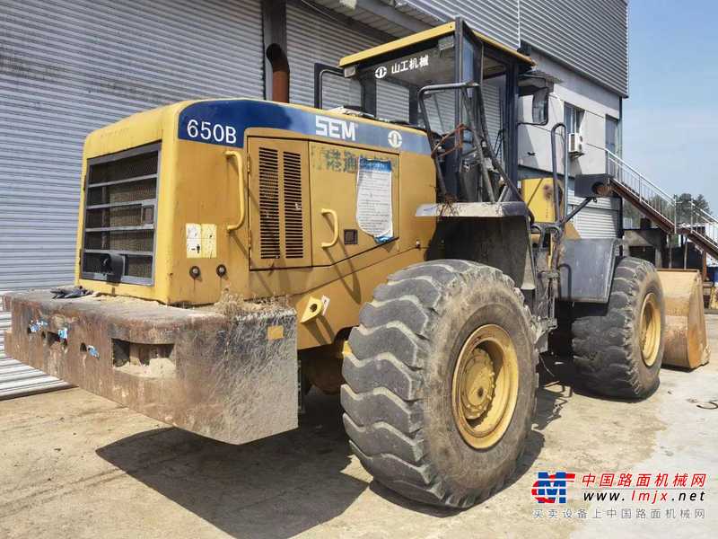 徐州市出售转让二手不详小时2014年山工SEM650B装载机