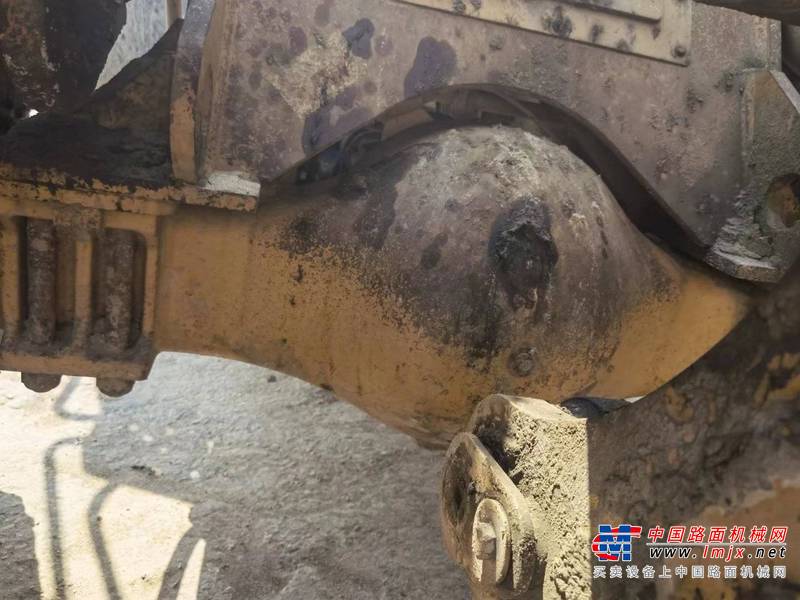 徐州市出售转让二手不详小时2014年山工SEM650B装载机