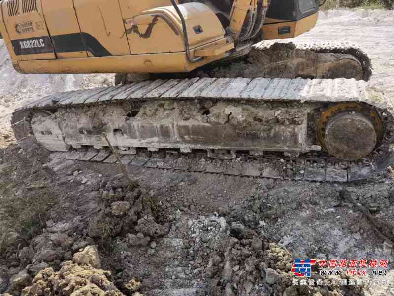 徐州市出售转让二手不详小时2011年厦工XG822LC挖掘机