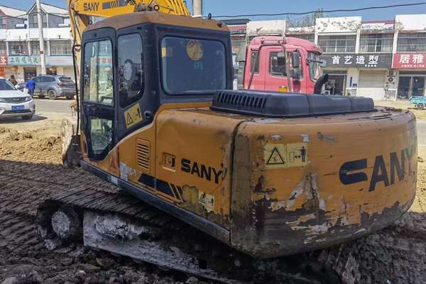 徐州市出售转让二手不详小时2011年三一重工SY135C挖掘机