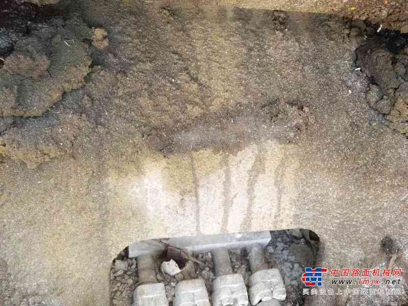 徐州市出售转让二手不详小时2011年三一重工SY135C挖掘机
