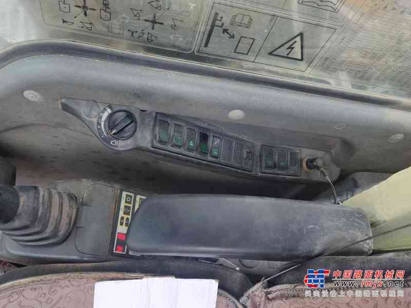 徐州市出售转让二手不详小时2011年沃尔沃EC210B挖掘机