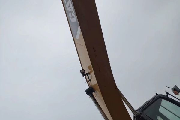 徐州市出售转让二手不详小时2011年卡特彼勒323DL挖掘机