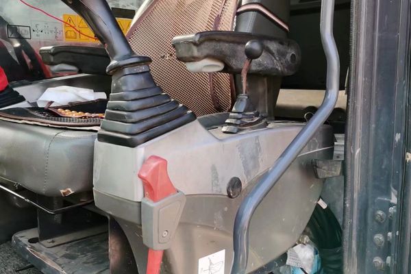 徐州市出售转让二手不详小时2017年斗山DX75-9C挖掘机
