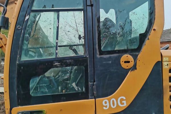 徐州市出售转让二手不详小时2016年现代R80-9挖掘机