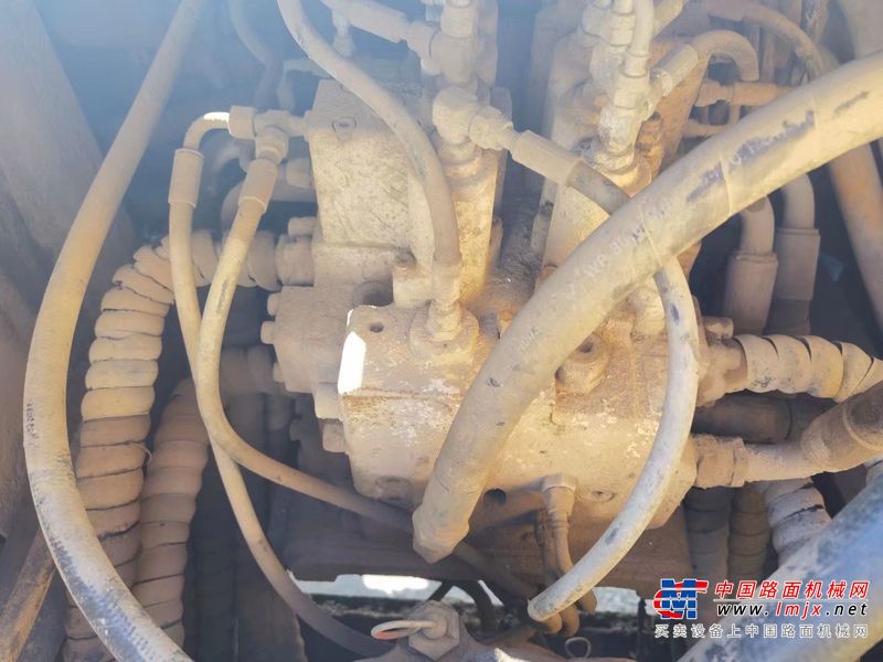 徐州市出售转让二手不详小时2013年现代R215-9挖掘机