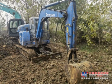 徐州市出售转让二手不详小时2000年山重建机GC68挖掘机