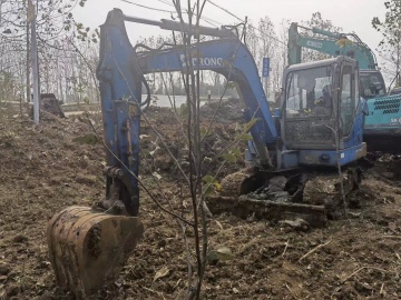 徐州市出售转让二手不详小时2000年山重建机GC68挖掘机