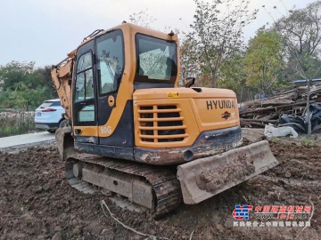 徐州市出售转让二手不详小时2016年现代R80-9挖掘机