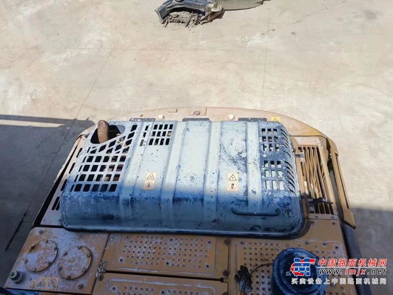 徐州市出售转让二手不详小时2018年徐工XE215D挖掘机