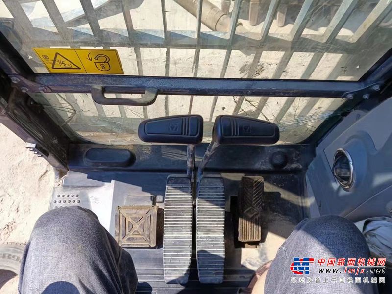 徐州市出售转让二手不详小时2018年徐工XE215D挖掘机