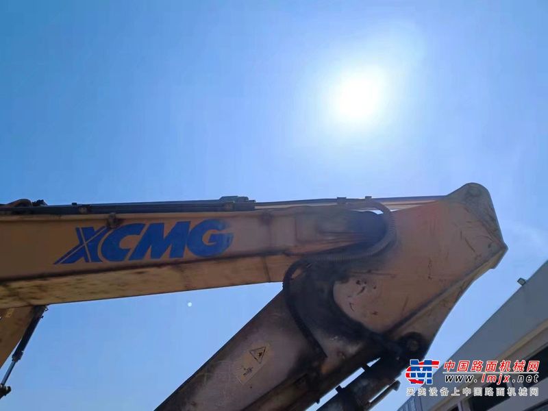 徐州市出售转让二手不详小时2018年徐工XE215D挖掘机