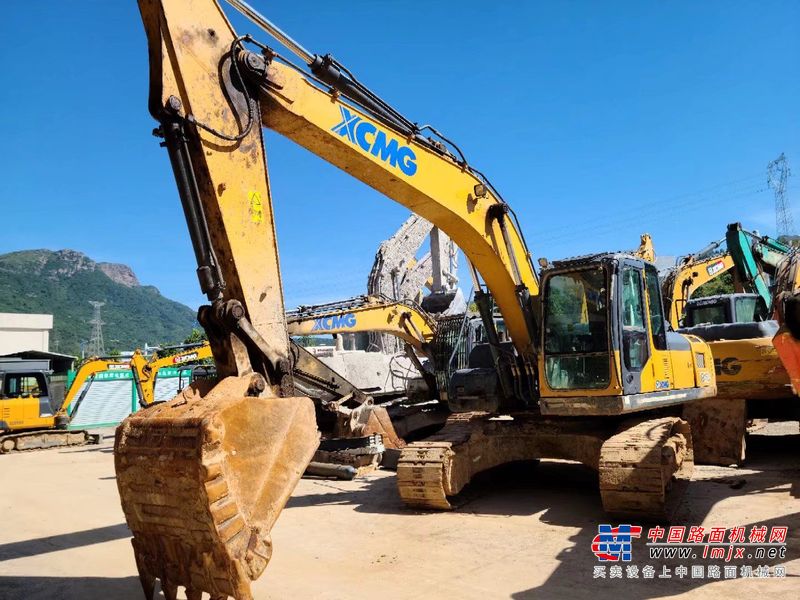 徐州市出售转让二手不详小时2018年徐工XE215D挖掘机