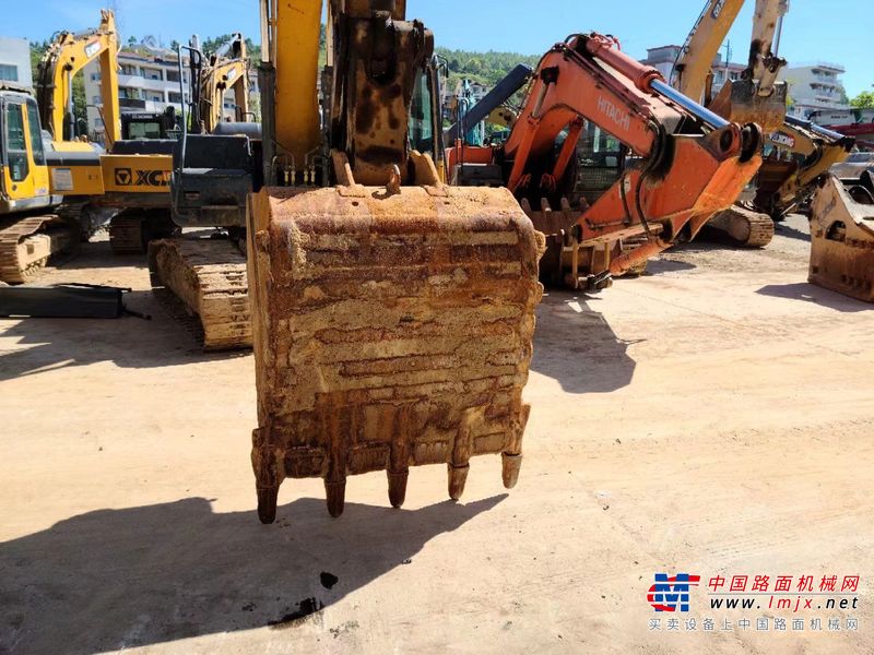 徐州市出售转让二手不详小时2018年徐工XE215D挖掘机