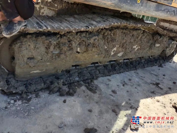 徐州市出售转让二手不详小时2000年徐工XE200DA挖掘机