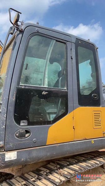 徐州市出售转让二手不详小时2019年徐工XE215D挖掘机