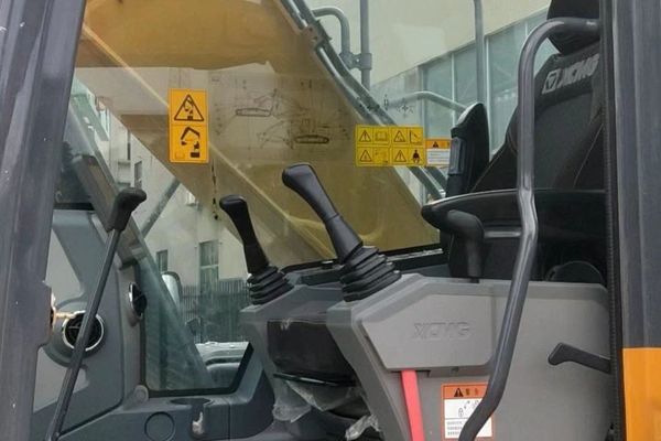徐州市出售转让二手不详小时2021年徐工XE200DA挖掘机