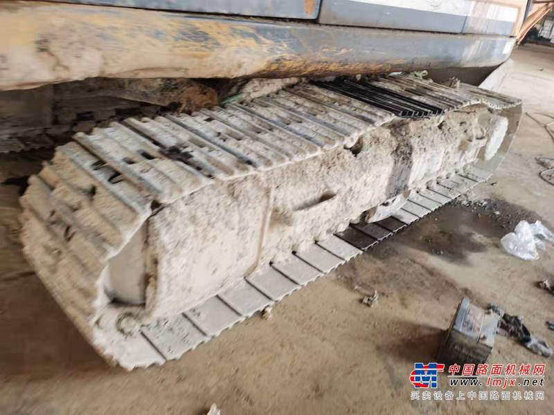 徐州市出售转让二手不详小时2014年现代R215-9挖掘机
