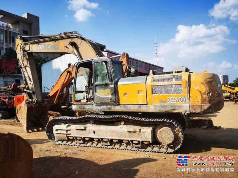 徐州市出售转让二手不详小时2017年徐工XE370D挖掘机