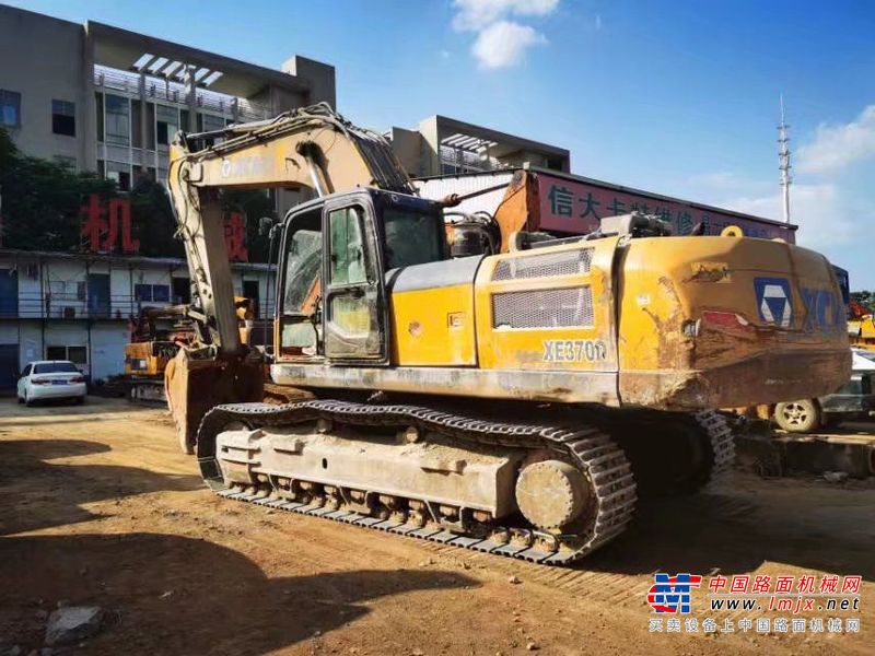 徐州市出售转让二手不详小时2017年徐工XE370D挖掘机