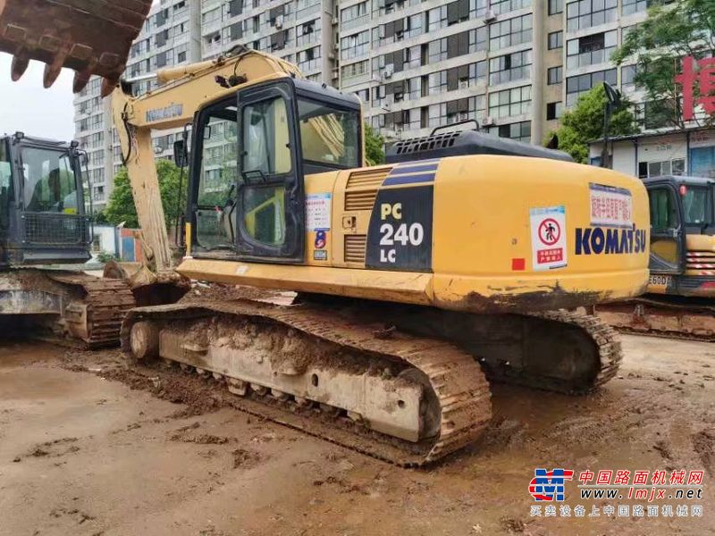 徐州市出售转让二手不详小时2013年小松PC240LC-8挖掘机
