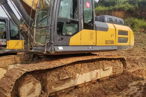 长沙市出售转让二手不详小时2019年徐工XE370DK挖掘机