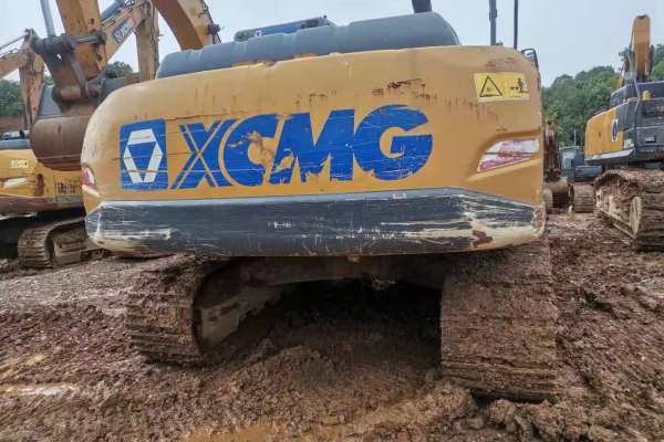 长沙市出售转让二手不详小时2018年徐工XE215D挖掘机