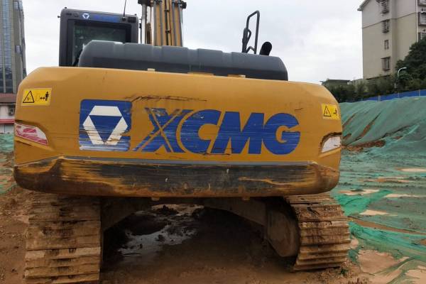 长沙市出售转让二手不详小时2018年徐工XE270DK挖掘机
