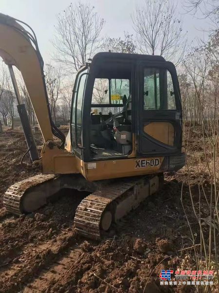 徐州市出售转让二手不详小时2017年徐工XE60D挖掘机