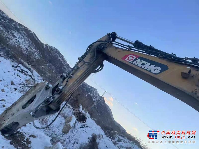 徐州市出售转让二手不详小时2019年徐工XE490DK挖掘机