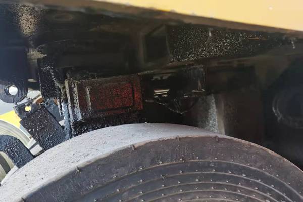 徐州市出售转让二手不详小时2015年徐工XP303轮胎压路机