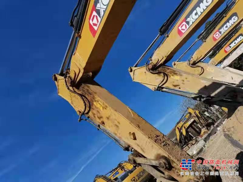 徐州市出售转让二手不详小时2021年徐工XE200DA挖掘机