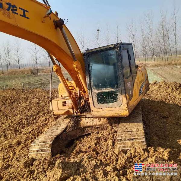 徐州市出售转让二手不详小时2014年龙工LG6240挖掘机