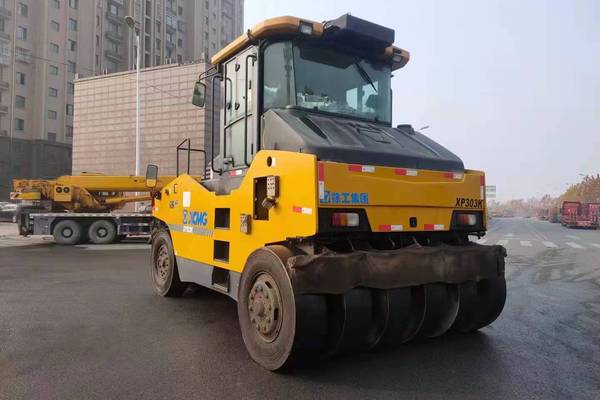 徐州市出售转让二手不详小时2018年徐工XP303K轮胎压路机