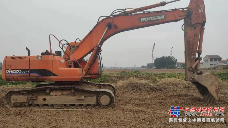 徐州市出售转让二手不详小时2010年斗山DH220LC-7挖掘机