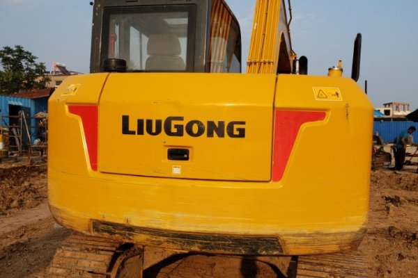 泰安市出售转让二手不详小时2018年柳工CLG9075E挖掘机
