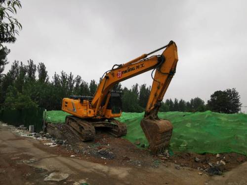 济南市出售转让二手不详小时2017年龙工LG6225挖掘机