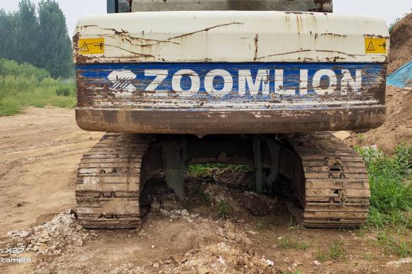 济南市出售转让二手不详小时2010年中联重科ZE205挖掘机
