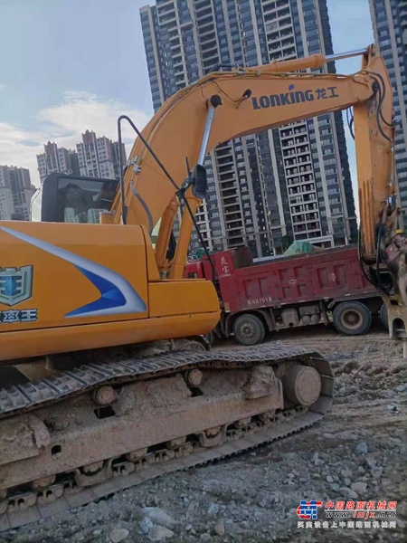 徐州市出售转让二手不详小时2019年龙工LG6225挖掘机