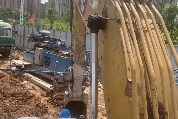 徐州市出售转让二手不详小时2020年徐工XE215D挖掘机
