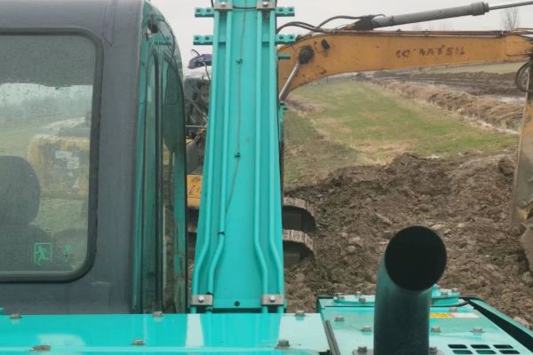 徐州市出售转让二手不详小时2019年神钢SK75-8挖掘机