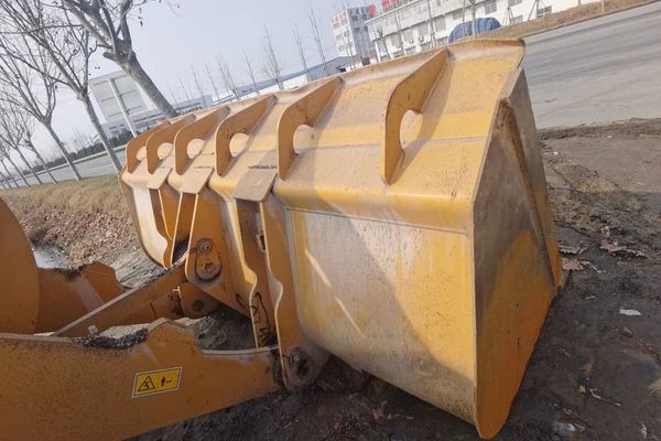 徐州市出售转让二手不详小时2017年龙工ZL50NC装载机