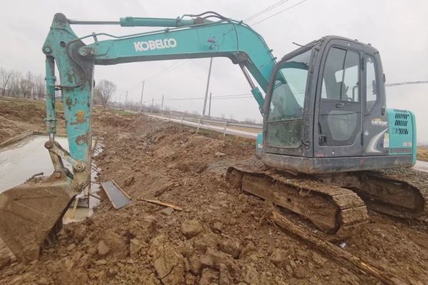 徐州市出售转让二手不详小时2019年神钢SK75-8挖掘机