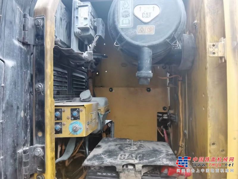 徐州市出售转让二手不详小时2015年卡特彼勒320D挖掘机