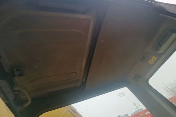 徐州市出售转让二手不详小时2015年卡特彼勒320D挖掘机