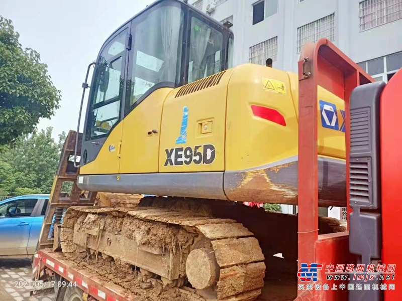 徐州市出售转让二手不详小时2018年徐工XE75挖掘机