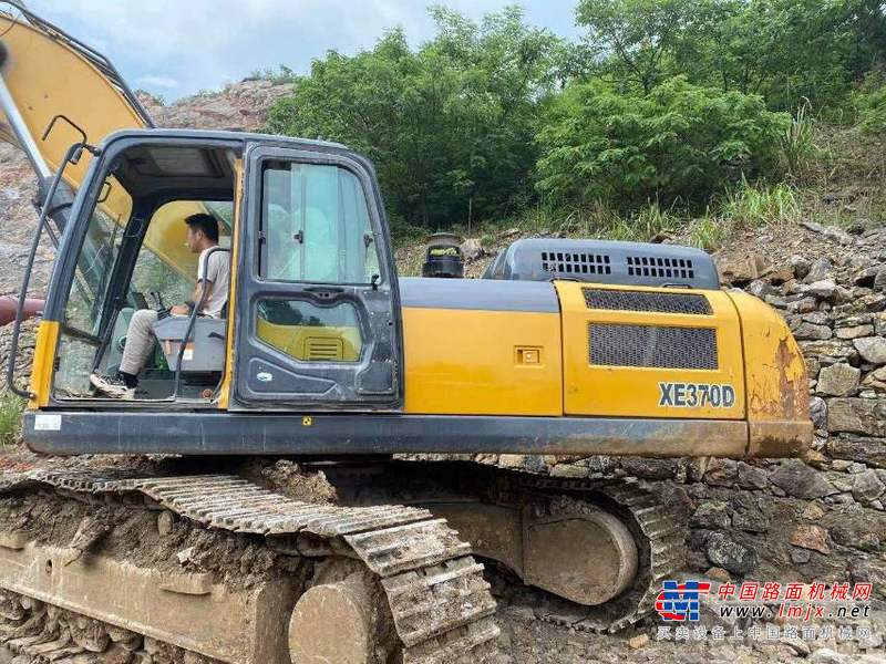 徐州市出售转让二手不详小时2018年徐工XE370D挖掘机