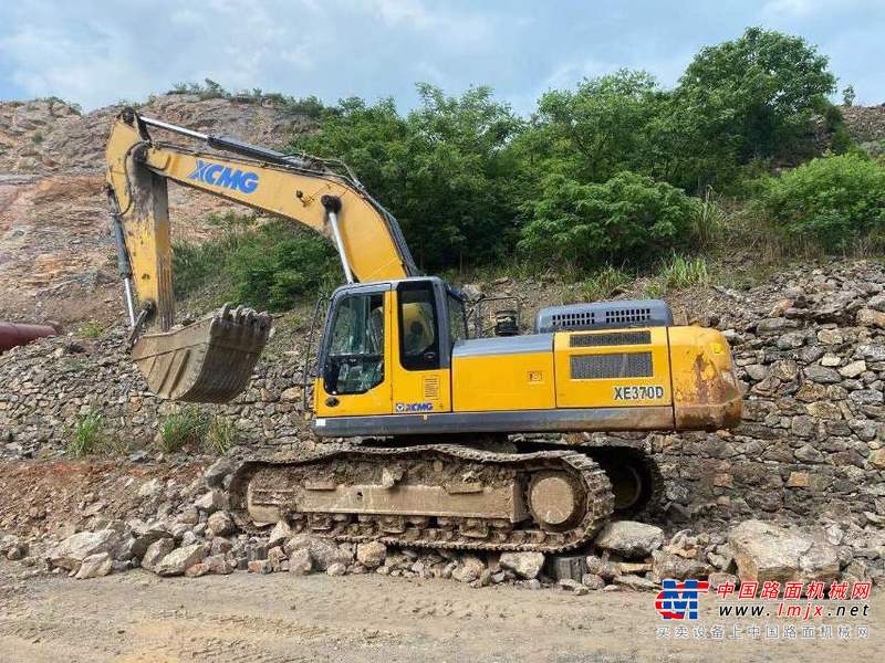 徐州市出售转让二手不详小时2018年徐工XE370D挖掘机