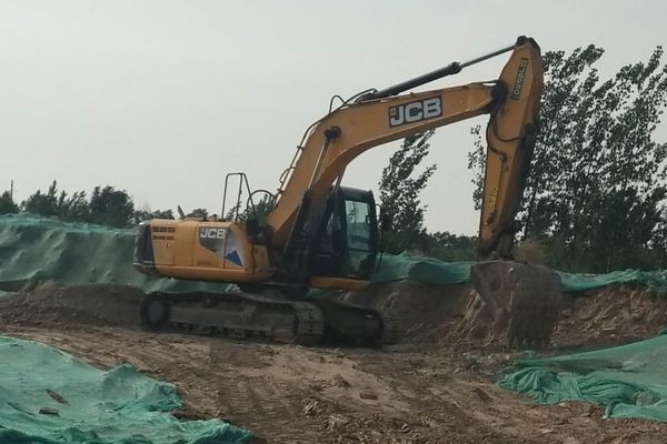 德州市出售转让二手不详小时2015年杰西博JS230挖掘机